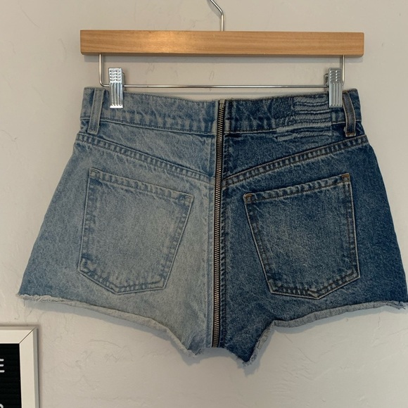Revice Two Toned Denim Shorts with Wrap Around Zipper Size 26 - Picture 8 of 13